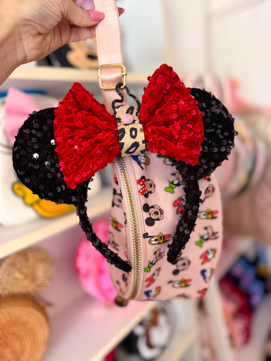 Ear Lanyard Holder
